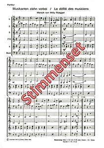 Musikanten ziehen vorbei